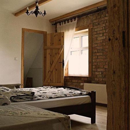 Izdebka W Zaciszu Bed and Breakfast Czarna Dabrowka Exteriör bild