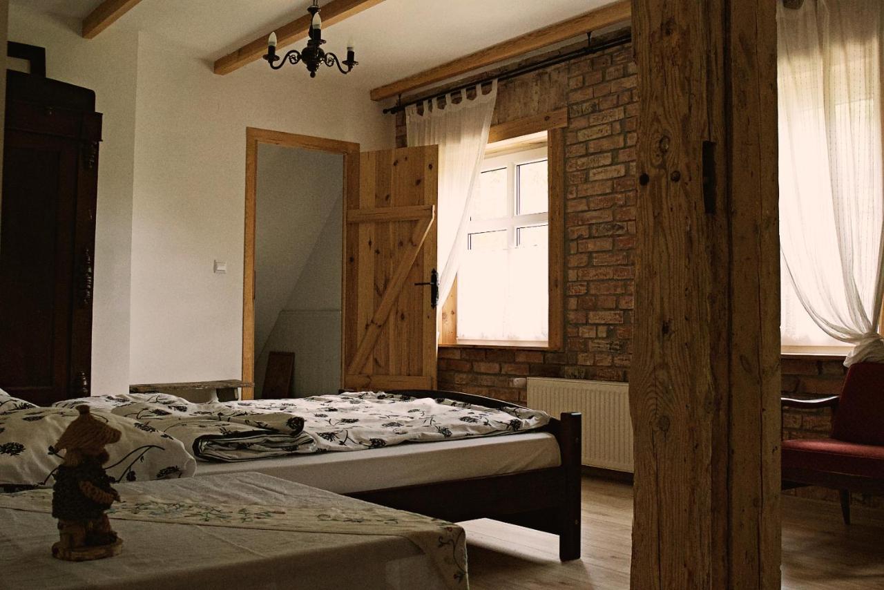 Izdebka W Zaciszu Bed and Breakfast Czarna Dabrowka Exteriör bild